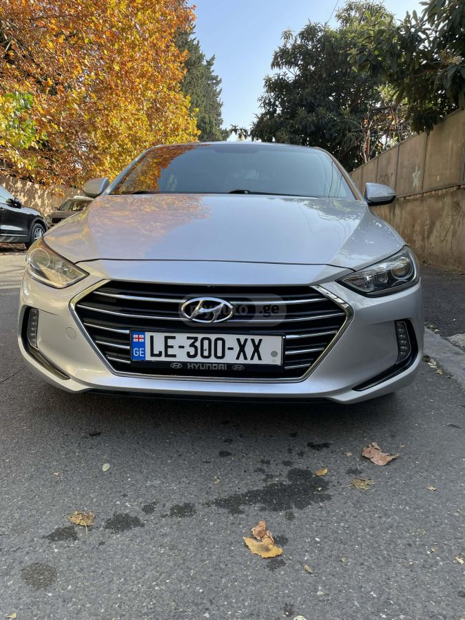Hyundai Elantra