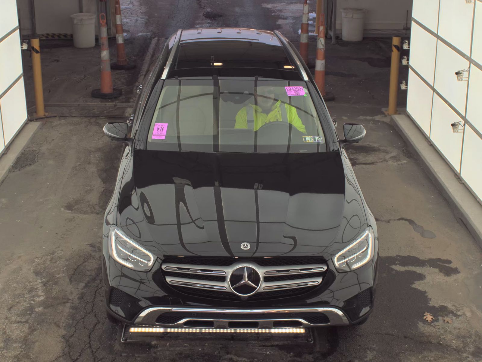 Mercedes-Benz GLC 300 2022 — photo 2