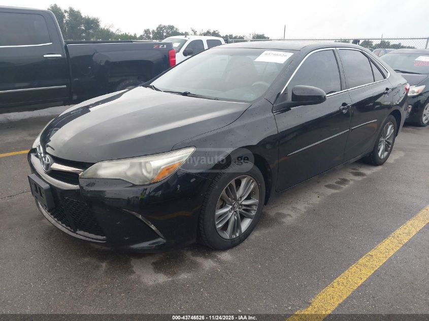 Toyota Camry 2017 — photo 2