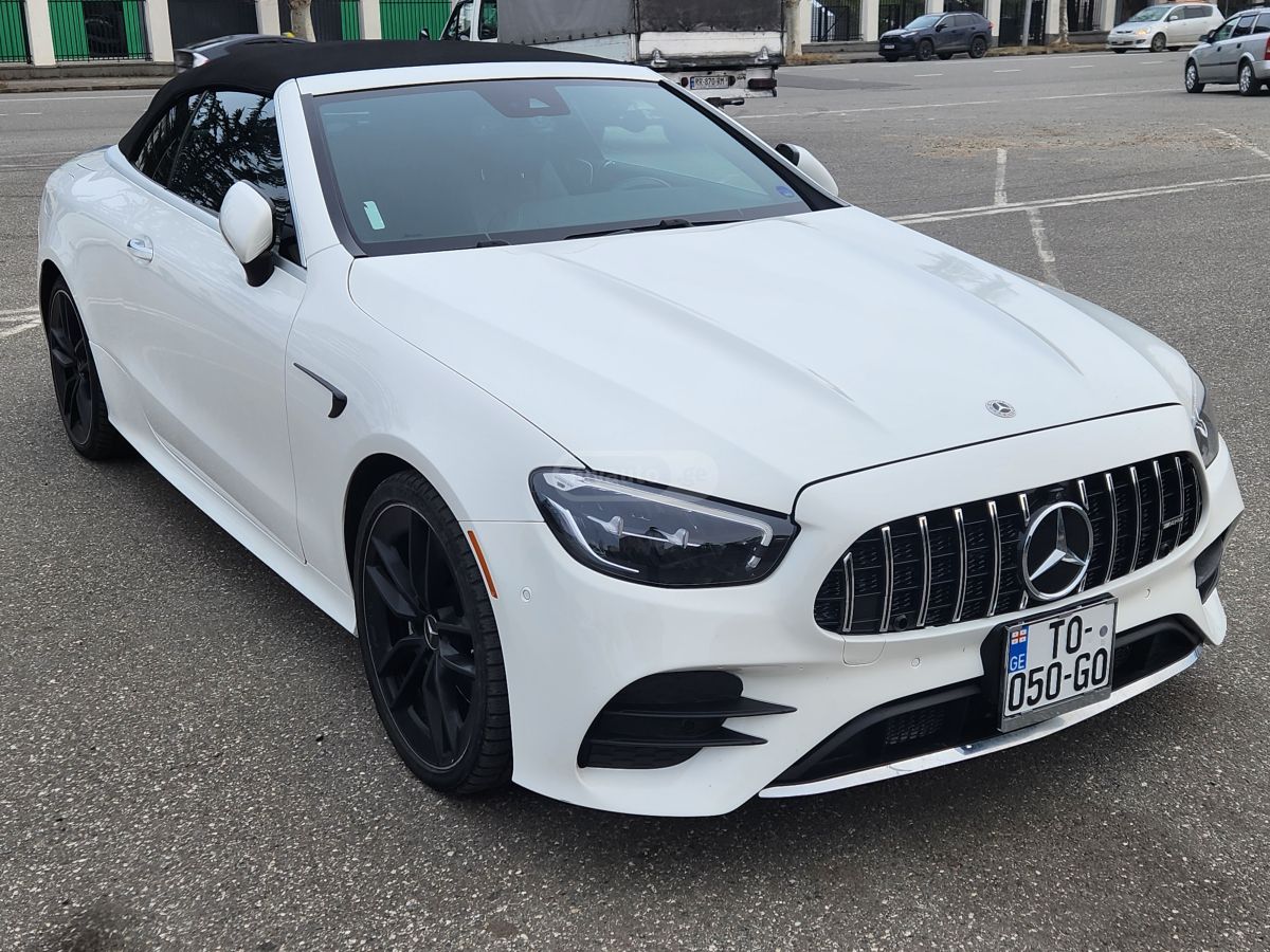 Mercedes-Benz E53 AMG