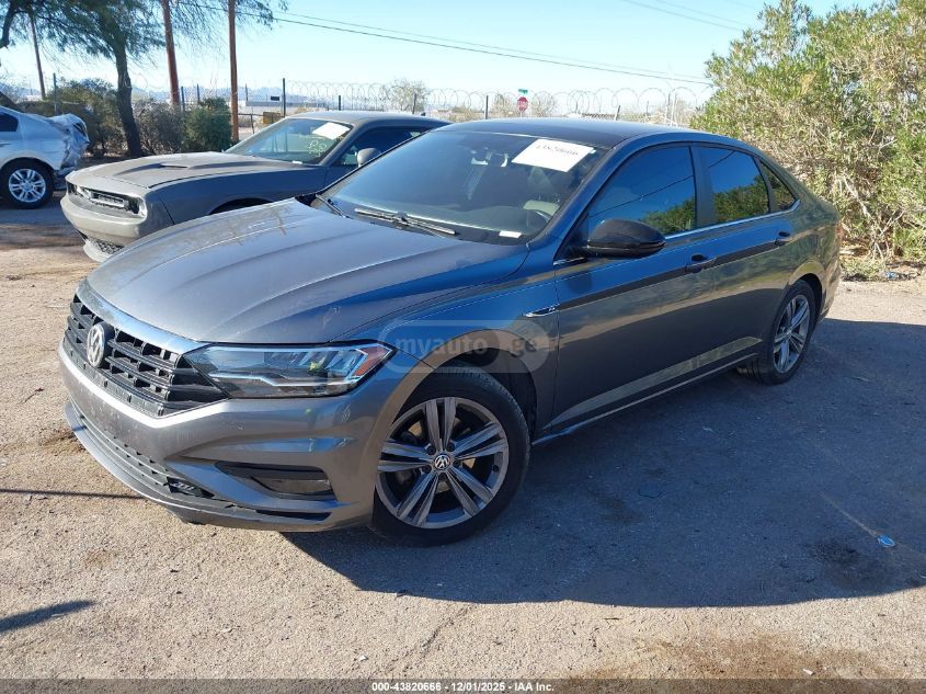 Volkswagen Jetta 2019 — photo 2