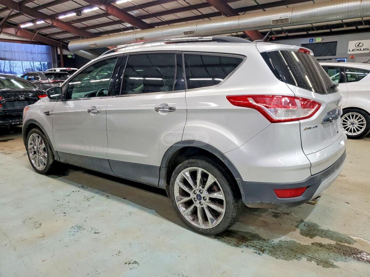 Ford Escape 2016 — photo 2