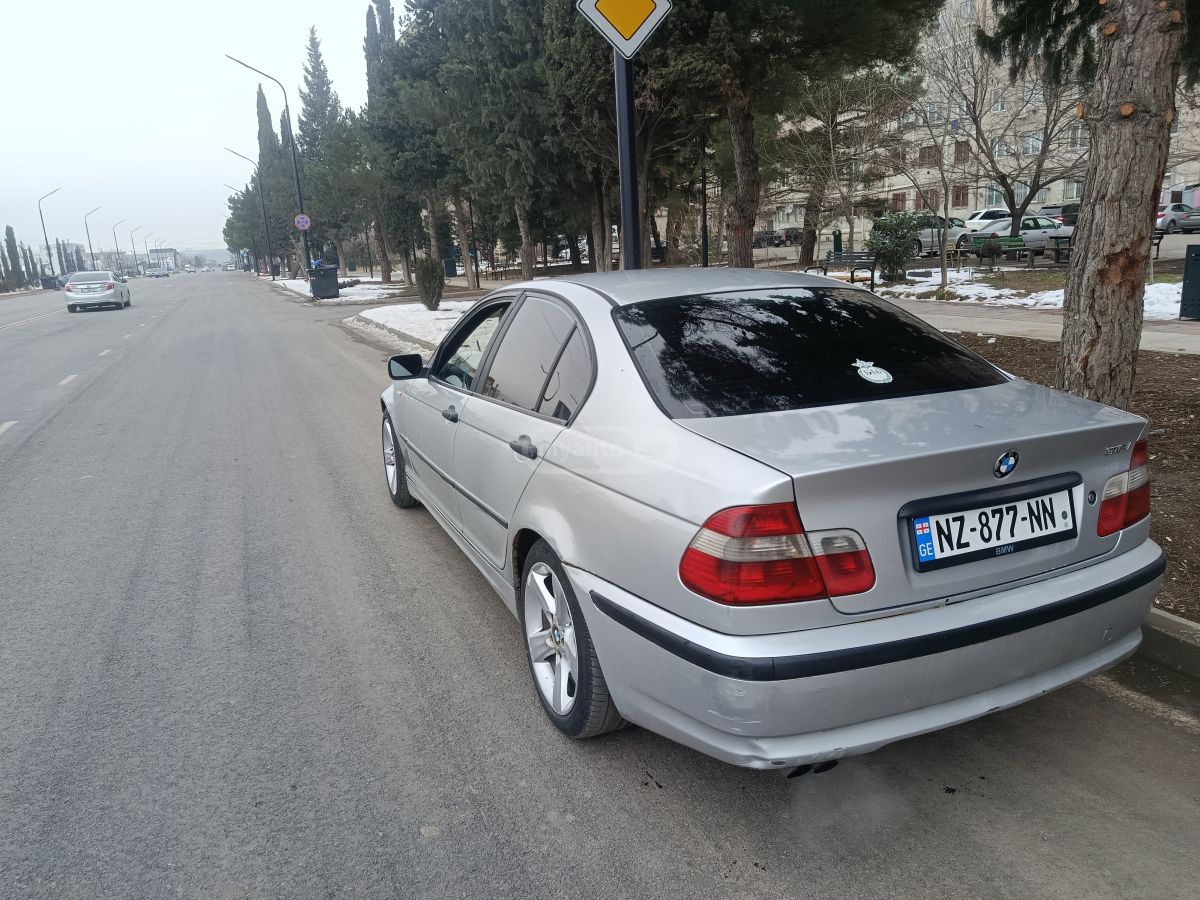 BMW 325 2003 — photo 2