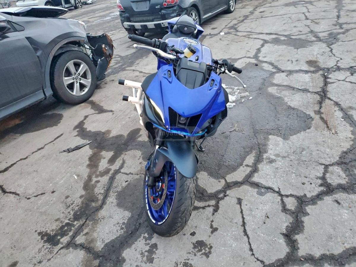 Yamaha YZF-R7 2022 — photo 2