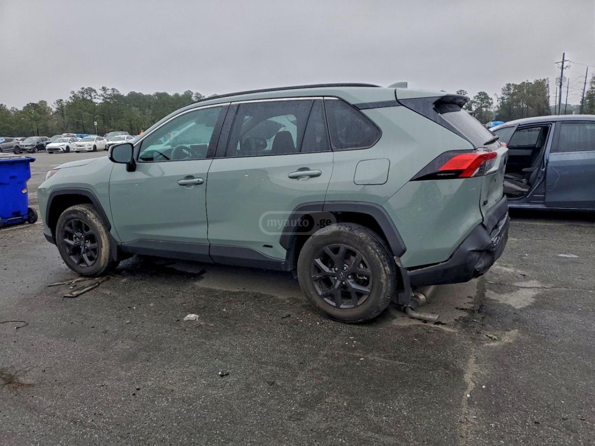 Toyota RAV4 2023 — photo 2