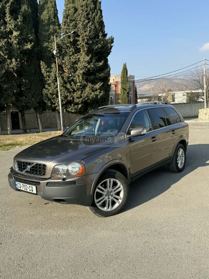 Volvo XC90 2010 — photo 2