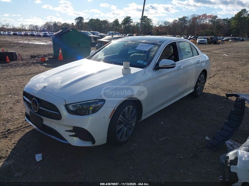 Mercedes-Benz E 350 2022 — photo 2