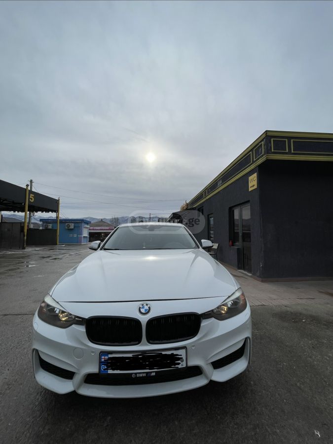 BMW 328 2013 — photo 2