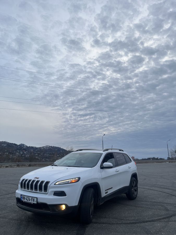 Jeep Cherokee 2016 — photo 2