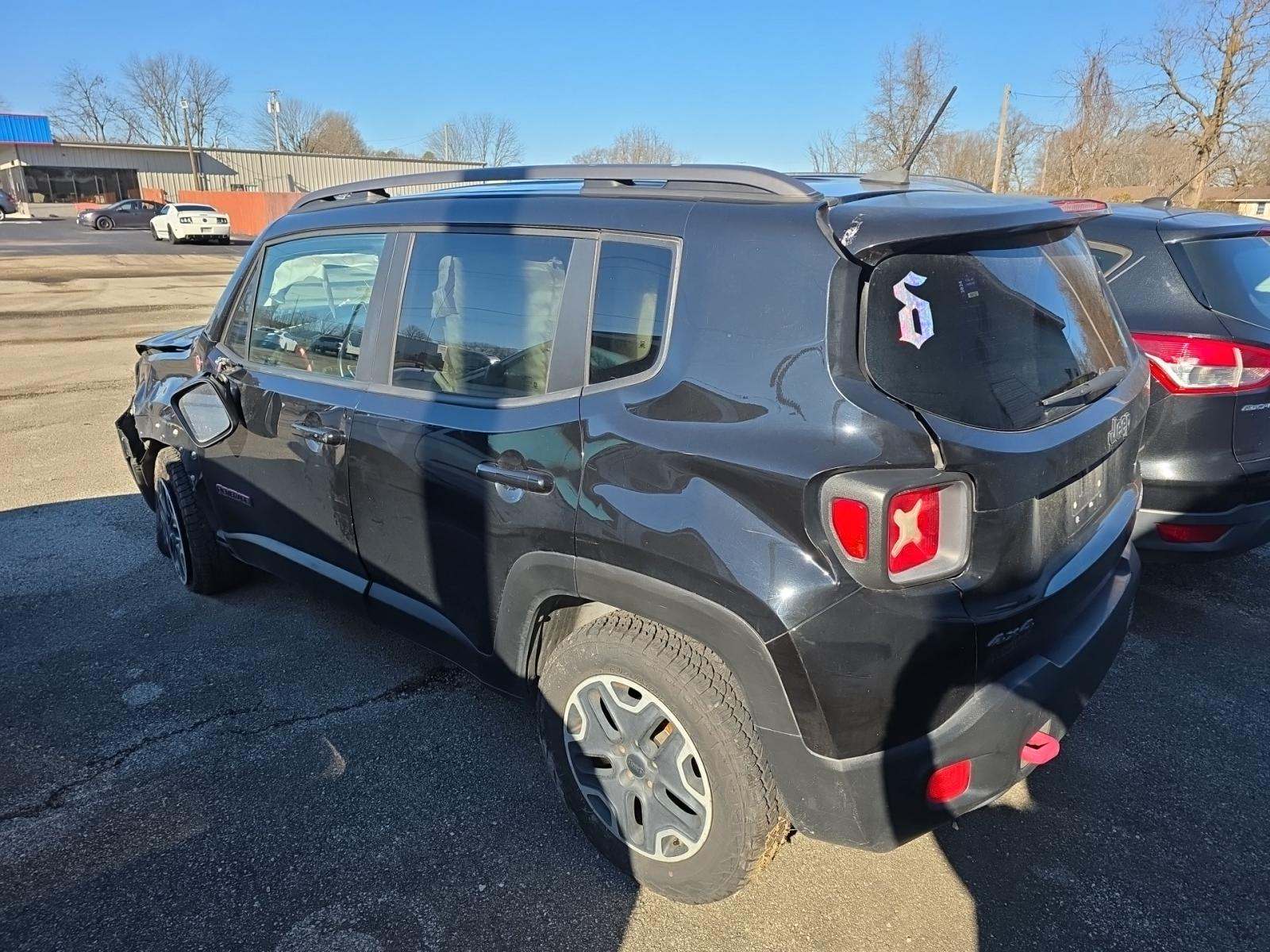 Jeep Renegade 2015 — photo 2
