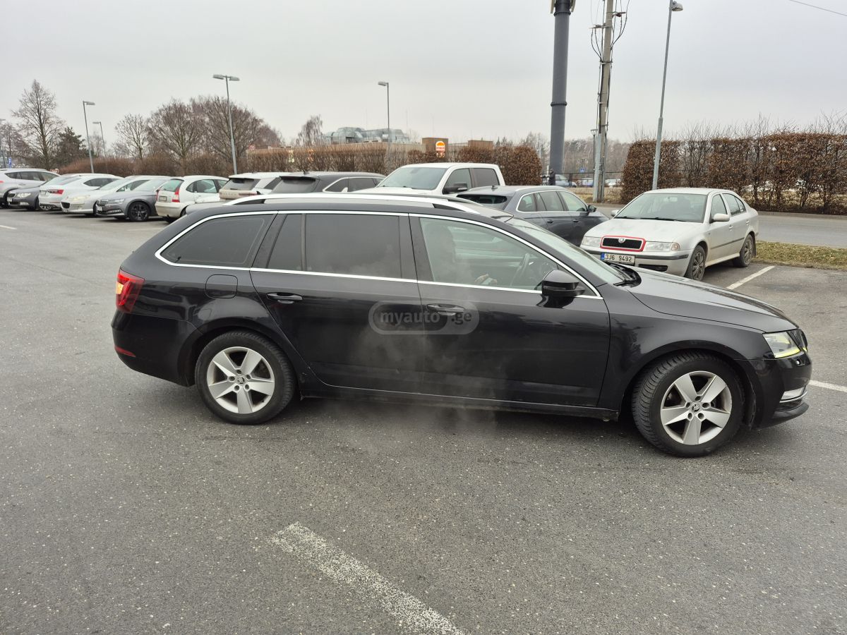 Skoda Octavia 2020 — photo 2