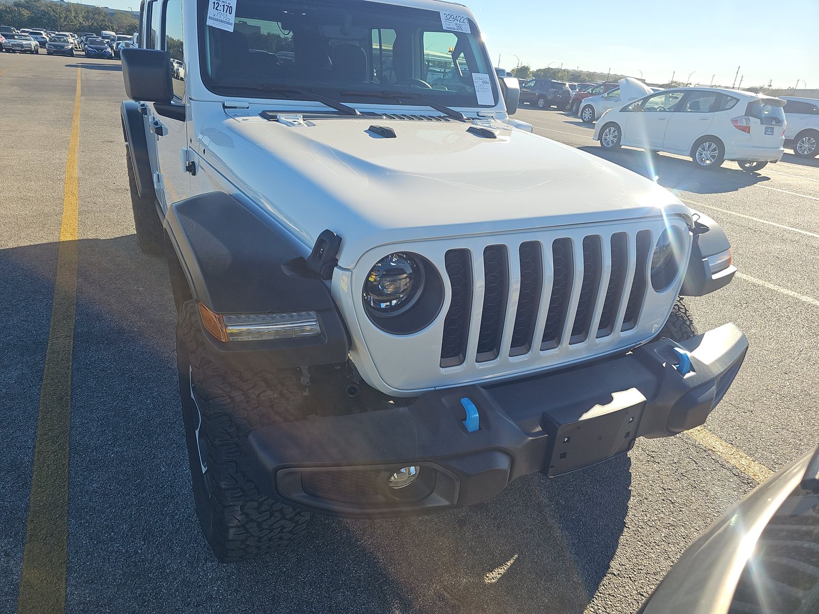 Jeep Wrangler 2023 — photo 2