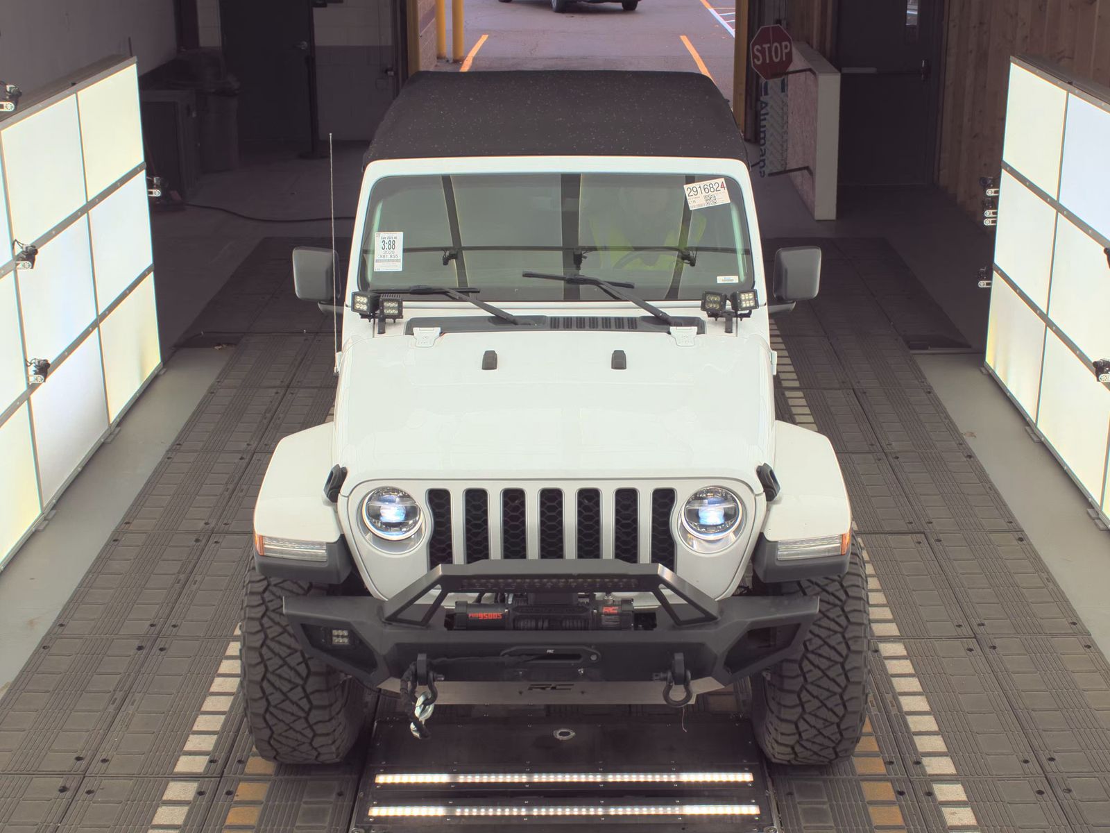 Jeep Gladiator 2020 — photo 2