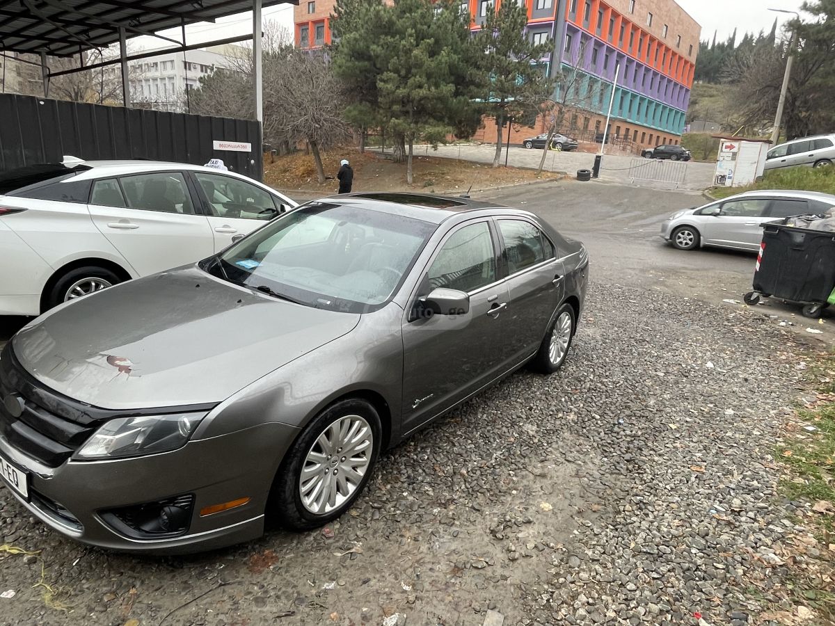 Ford Fusion 2009 — photo 2