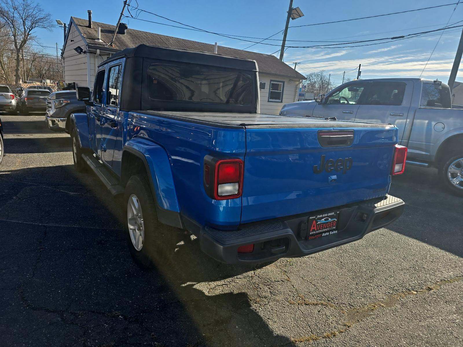 Jeep Gladiator 2021 — photo 2