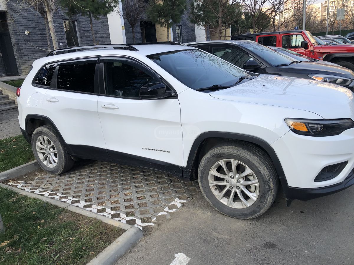 Jeep Cherokee 2022 — photo 2