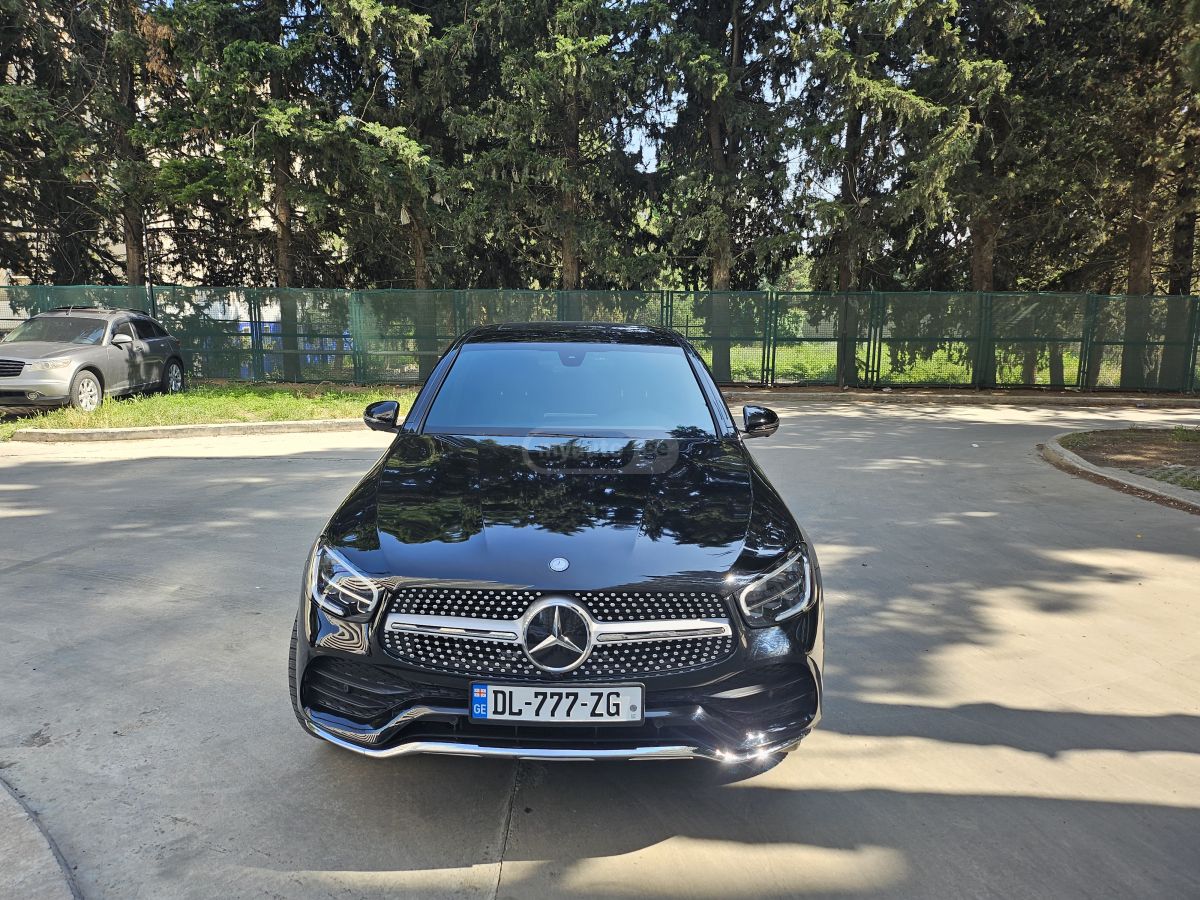 Mercedes-Benz GLC 300 Coupe 2020 — photo 2