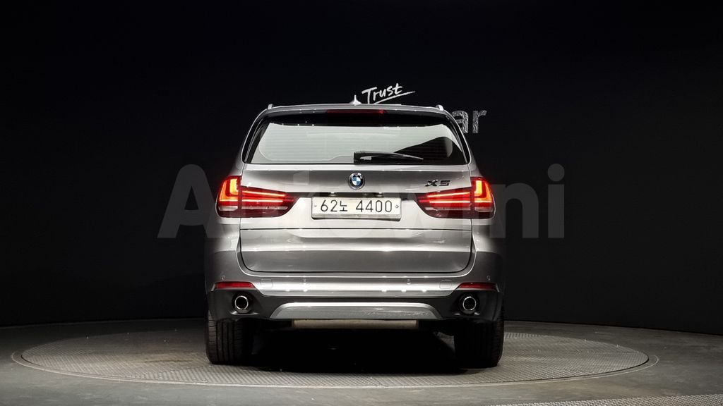 BMW X5 2014 — photo 2