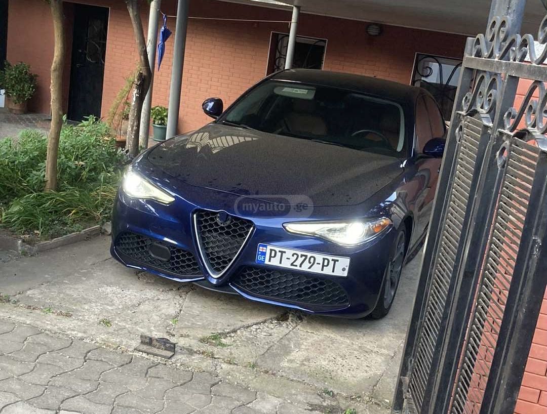 Alfa Romeo Giulia