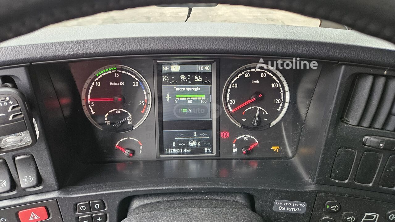 Saab 400 2016 — photo 2