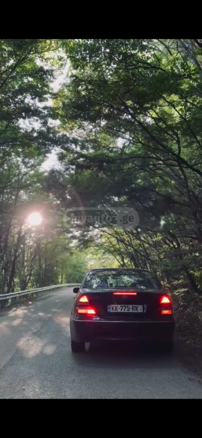 Mercedes-Benz C 240 2000 — photo 2
