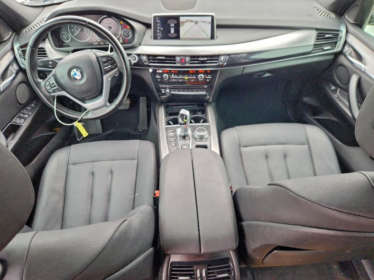 BMW X5 2018 — photo 2