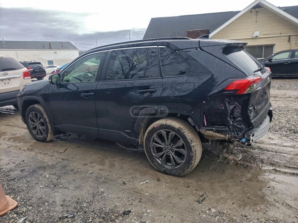 Toyota RAV4 2022 — photo 2