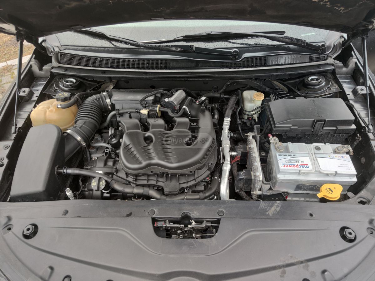 Chrysler 200 2014 — photo 2