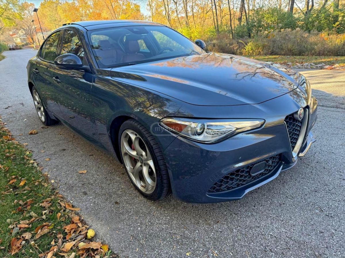 Alfa Romeo Giulia 2019 — photo 2