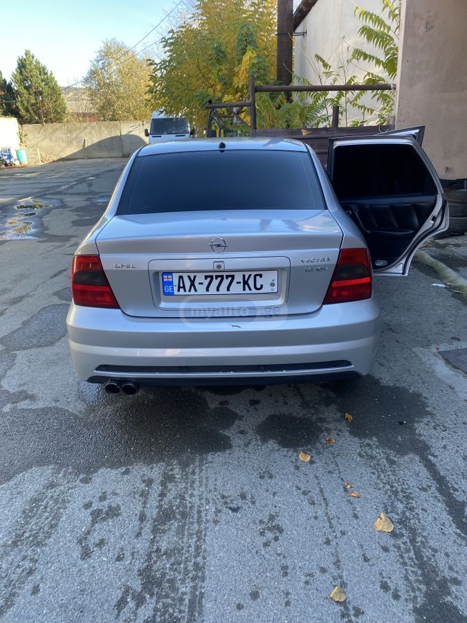 Opel Vectra 2000 — photo 2