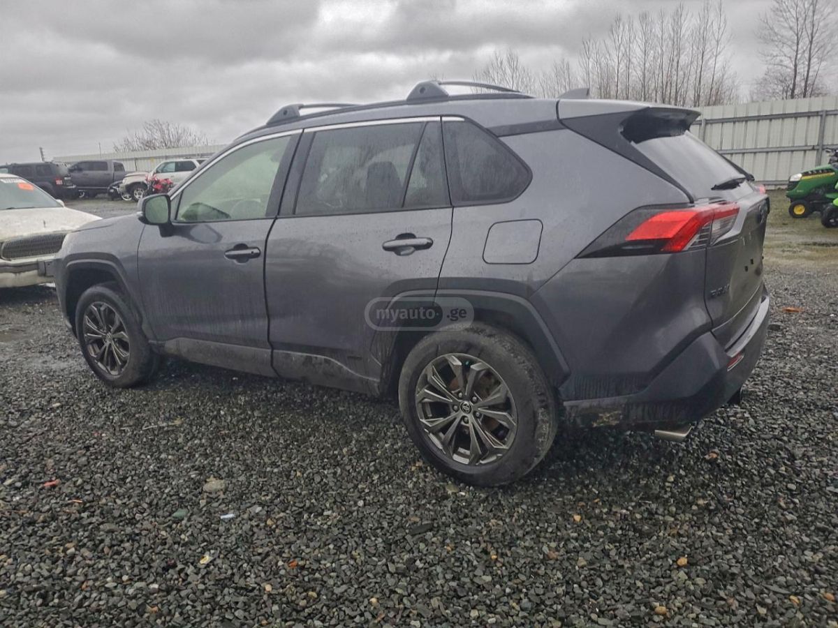 Toyota RAV4 2022 — photo 2