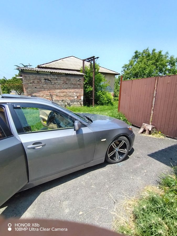 BMW 530 2004 — photo 2