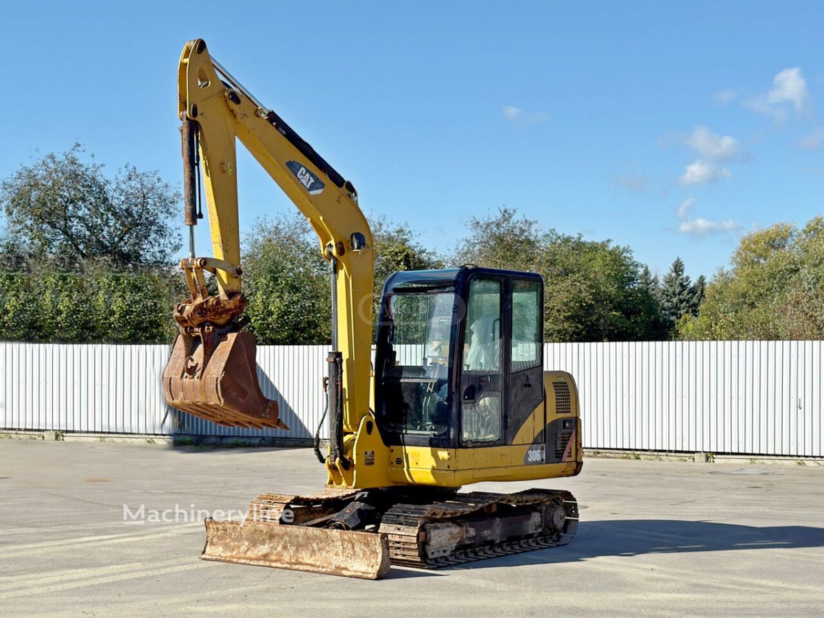 Caterpillar 120 / 120 AWD
