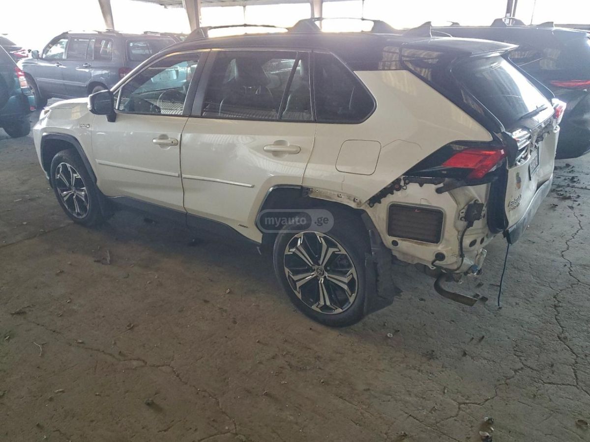 Toyota RAV4 2021 — photo 2