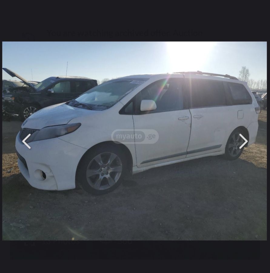 Toyota Sienna 2011 — photo 2