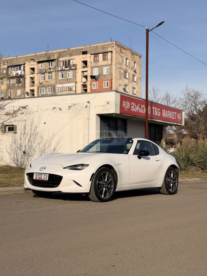 Mazda MX-5 2022 — photo 2