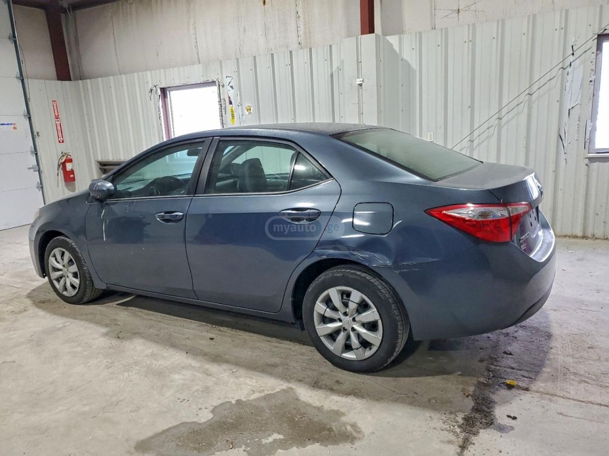 Toyota Corolla 2016 — photo 2