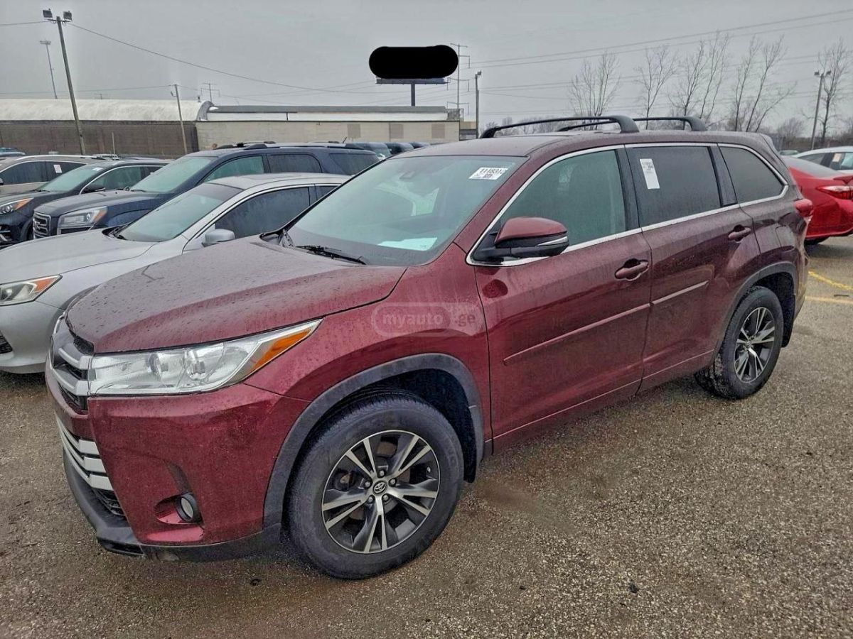 Toyota Highlander 2018 — photo 2