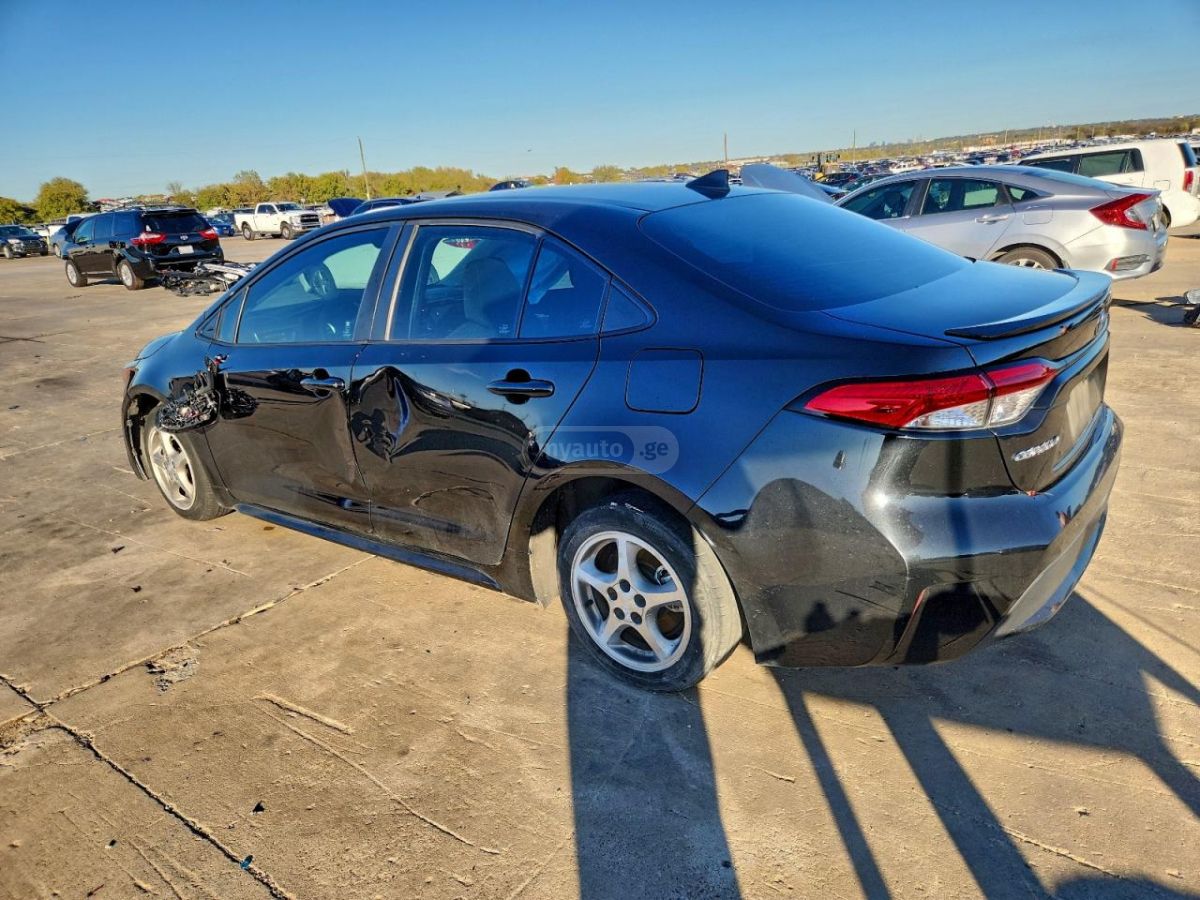 Toyota Corolla 2020 — photo 2