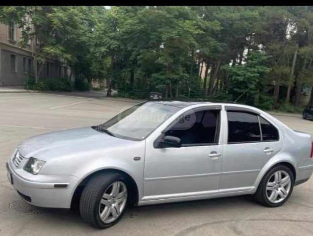 Volkswagen Jetta 2003 — photo 2
