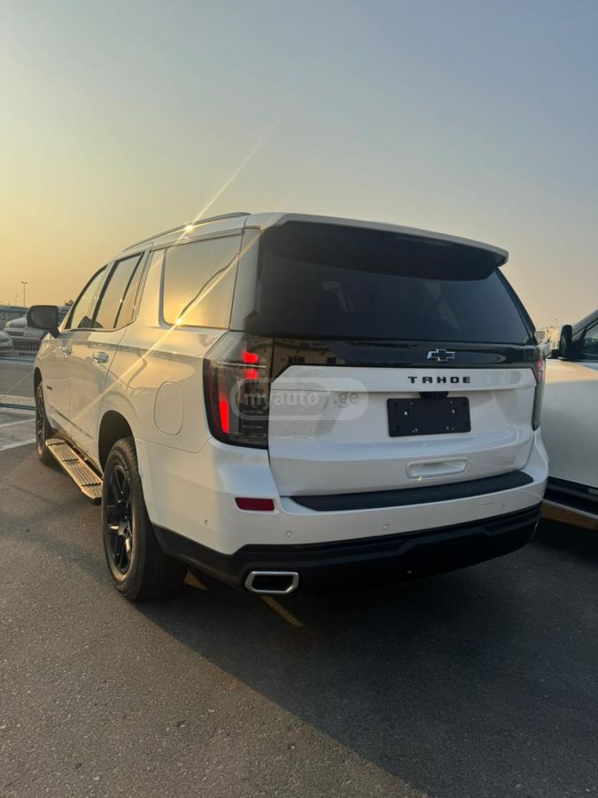 Chevrolet Tahoe 2025 — photo 2