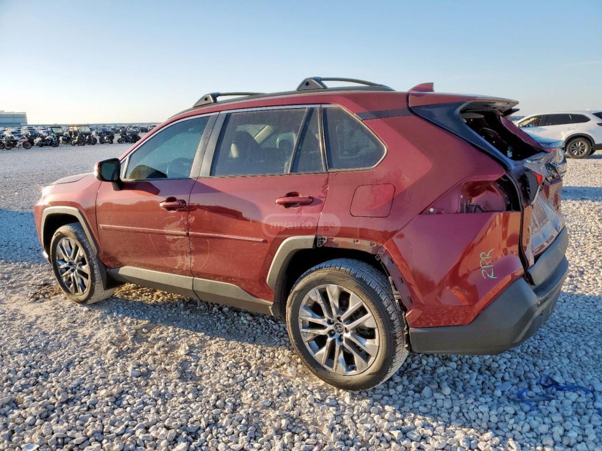 Toyota RAV4 2021 — photo 2