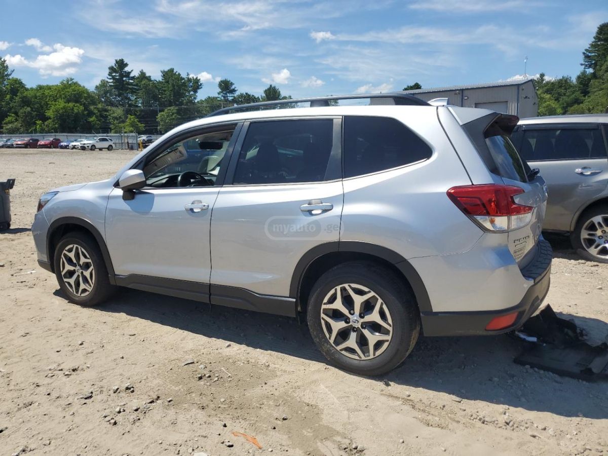 Subaru Forester 2020 — photo 2