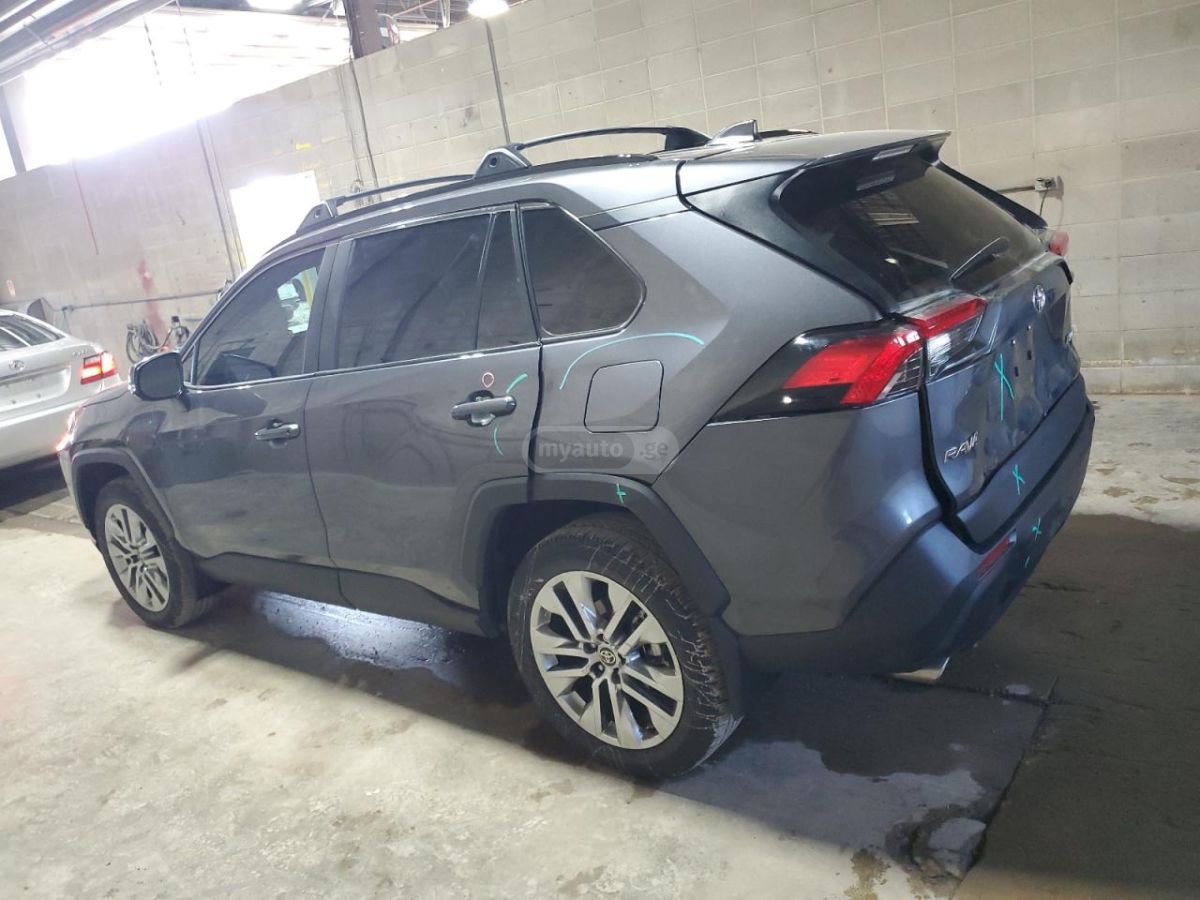 Toyota RAV4 2025 — photo 2