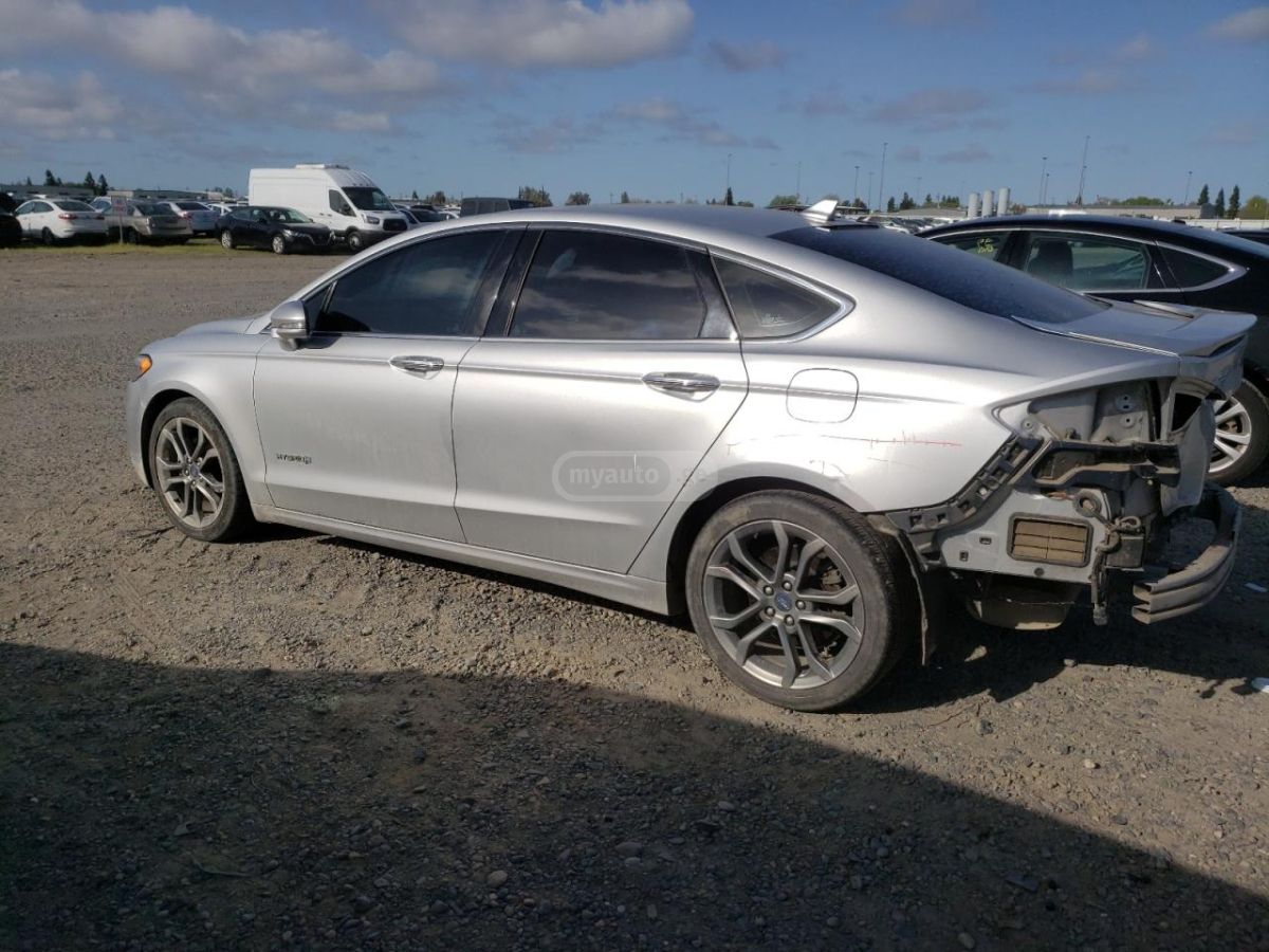 Ford Fusion 2019 — photo 2