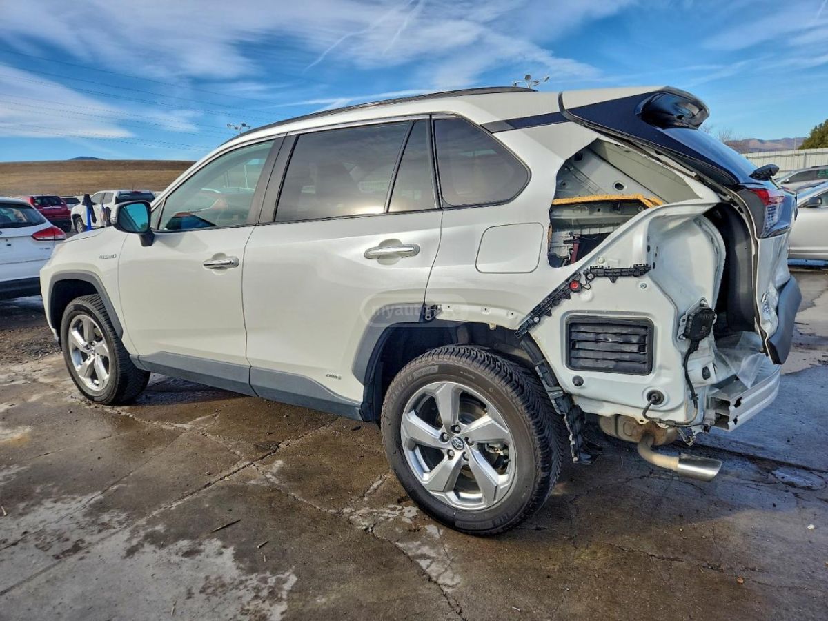 Toyota RAV4 2020 — photo 2