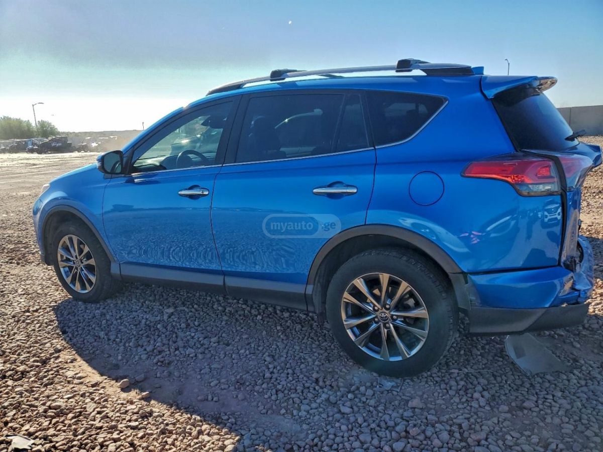 Toyota RAV4 2018 — photo 2