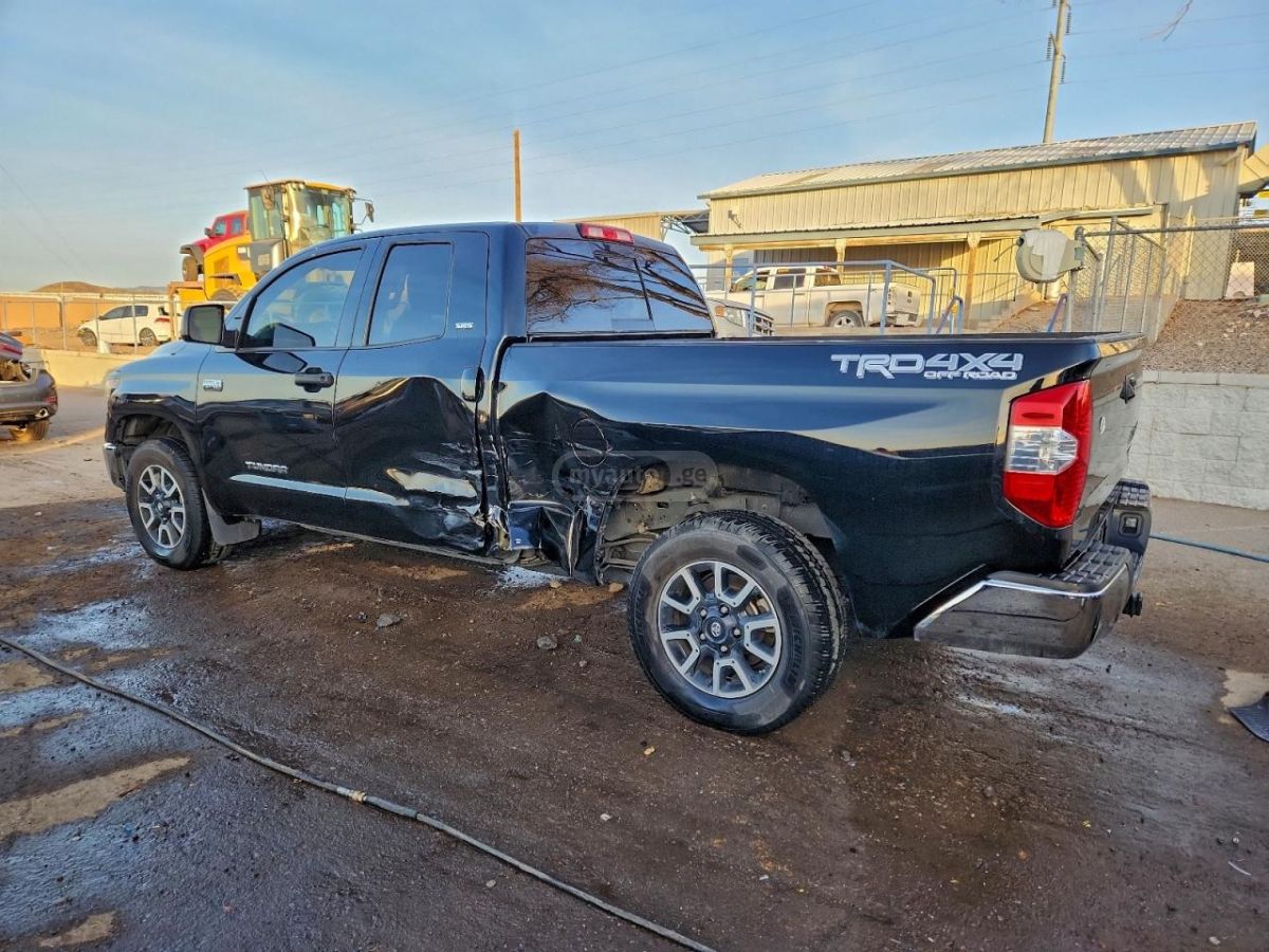 Toyota Tundra 2019 — photo 2
