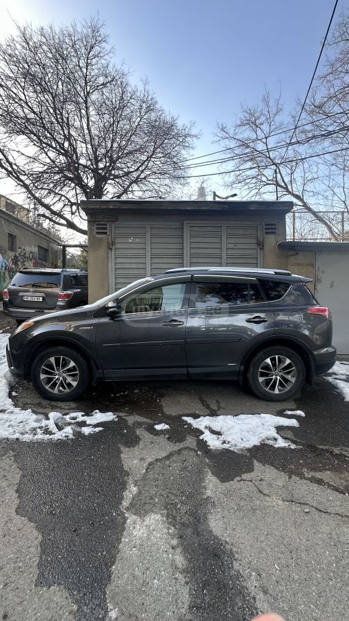 Toyota RAV4 2016 — photo 2