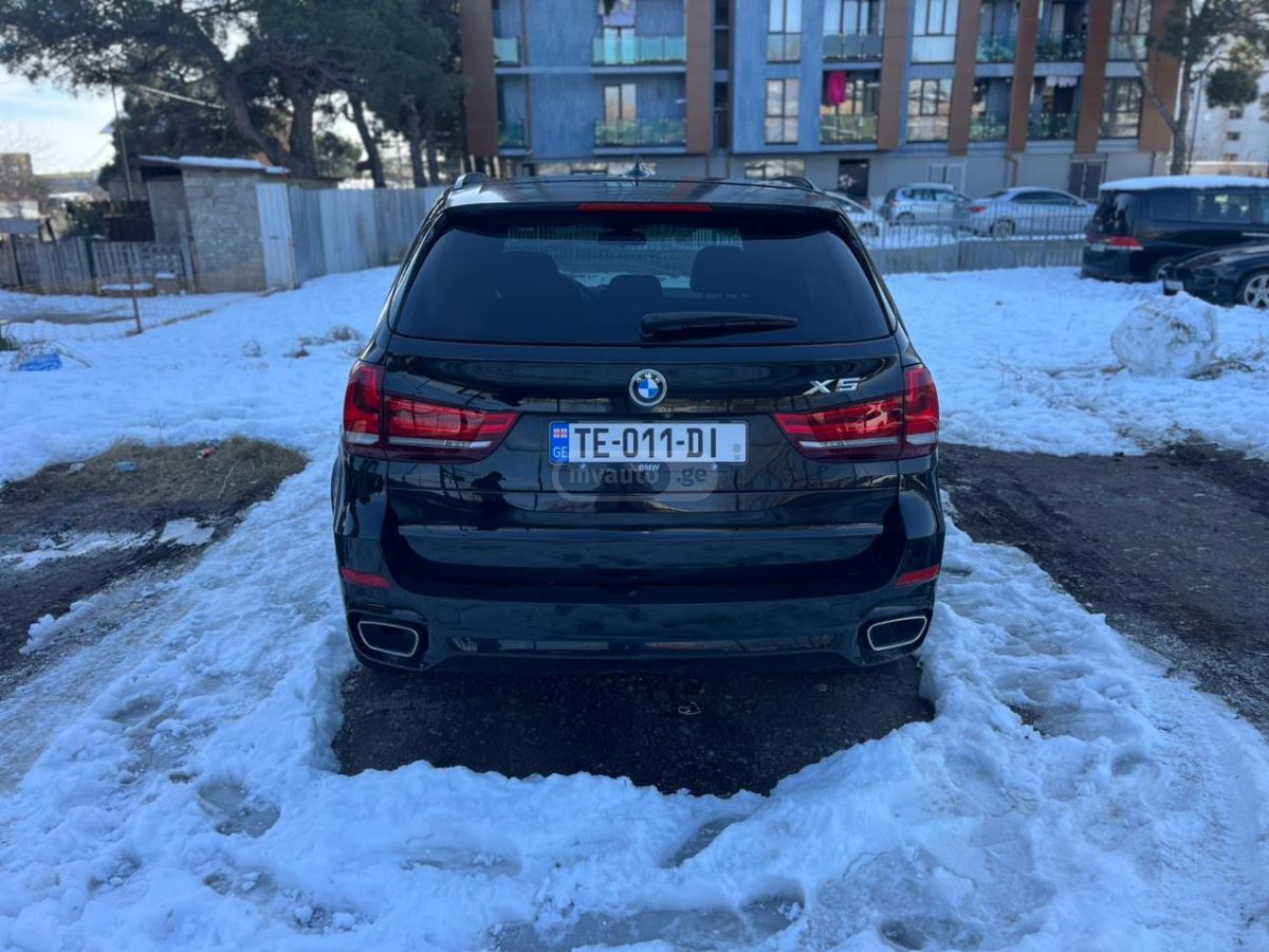 BMW X5 2015 — photo 2